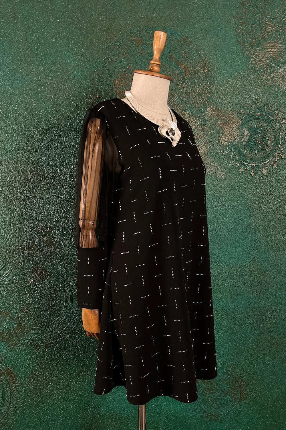 Taş İşlemeli Mini Elbise