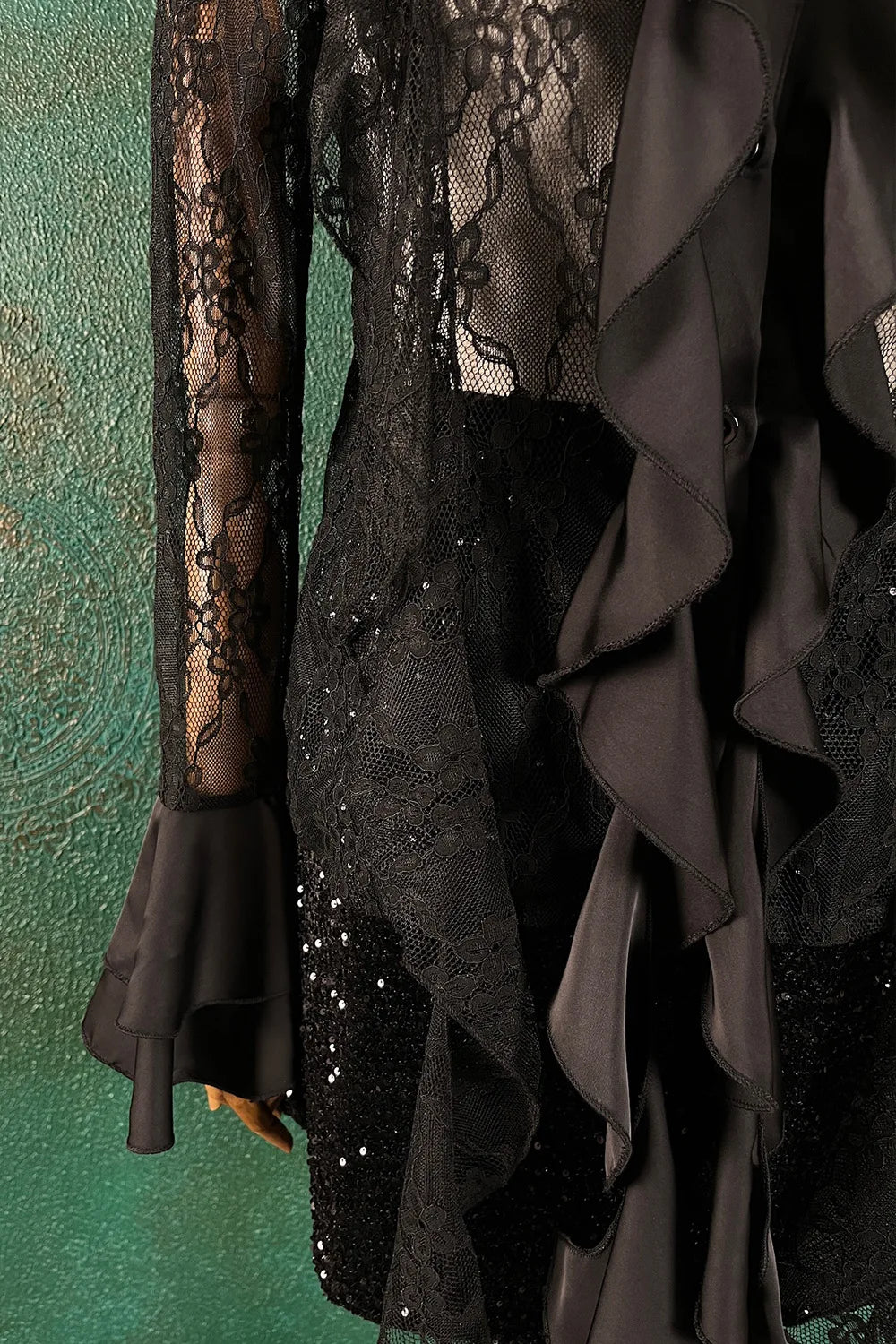 Saten Detaylı Dantel Gömlek