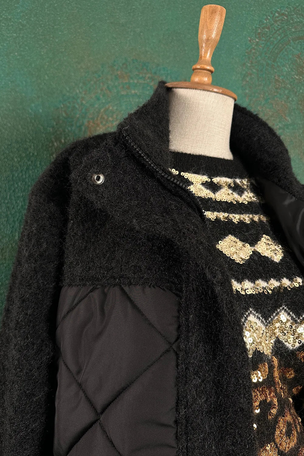 Buklet Detaylı Kapitone Mont