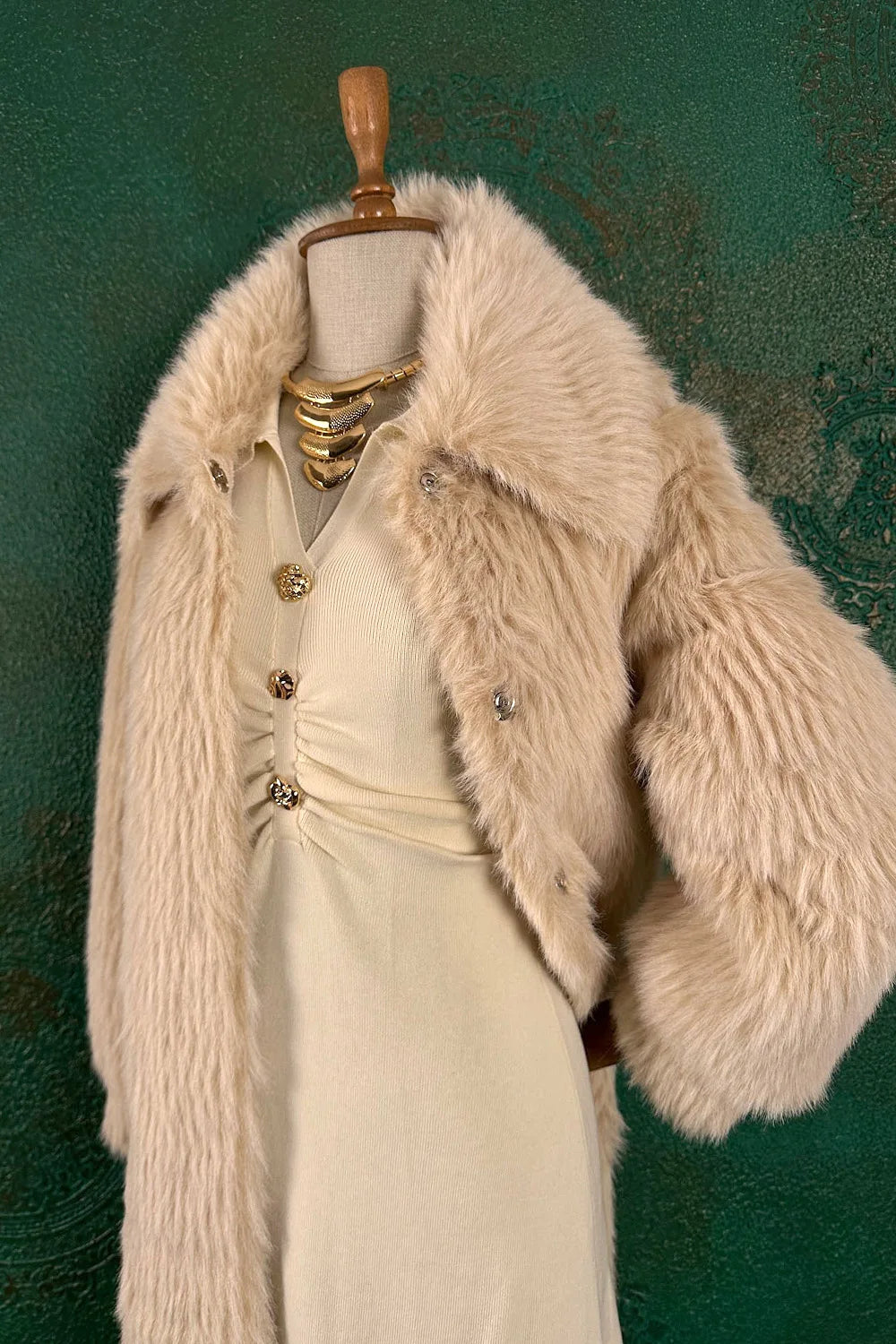 Dokulu Uzun Kürk Kaban