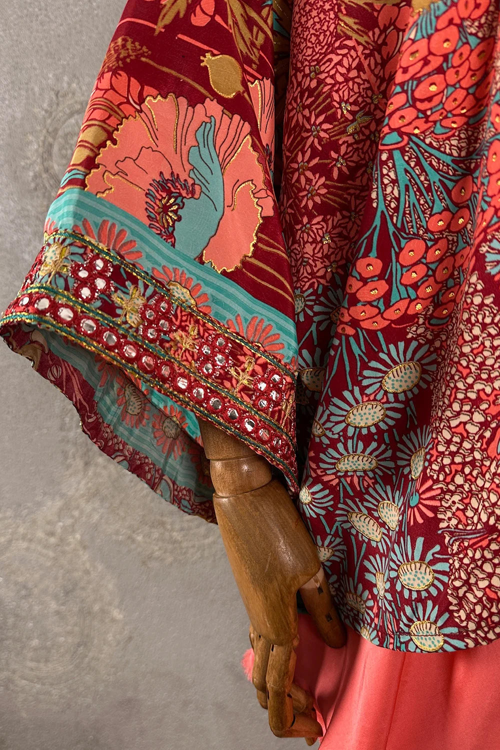 Desenli İpek Kimono