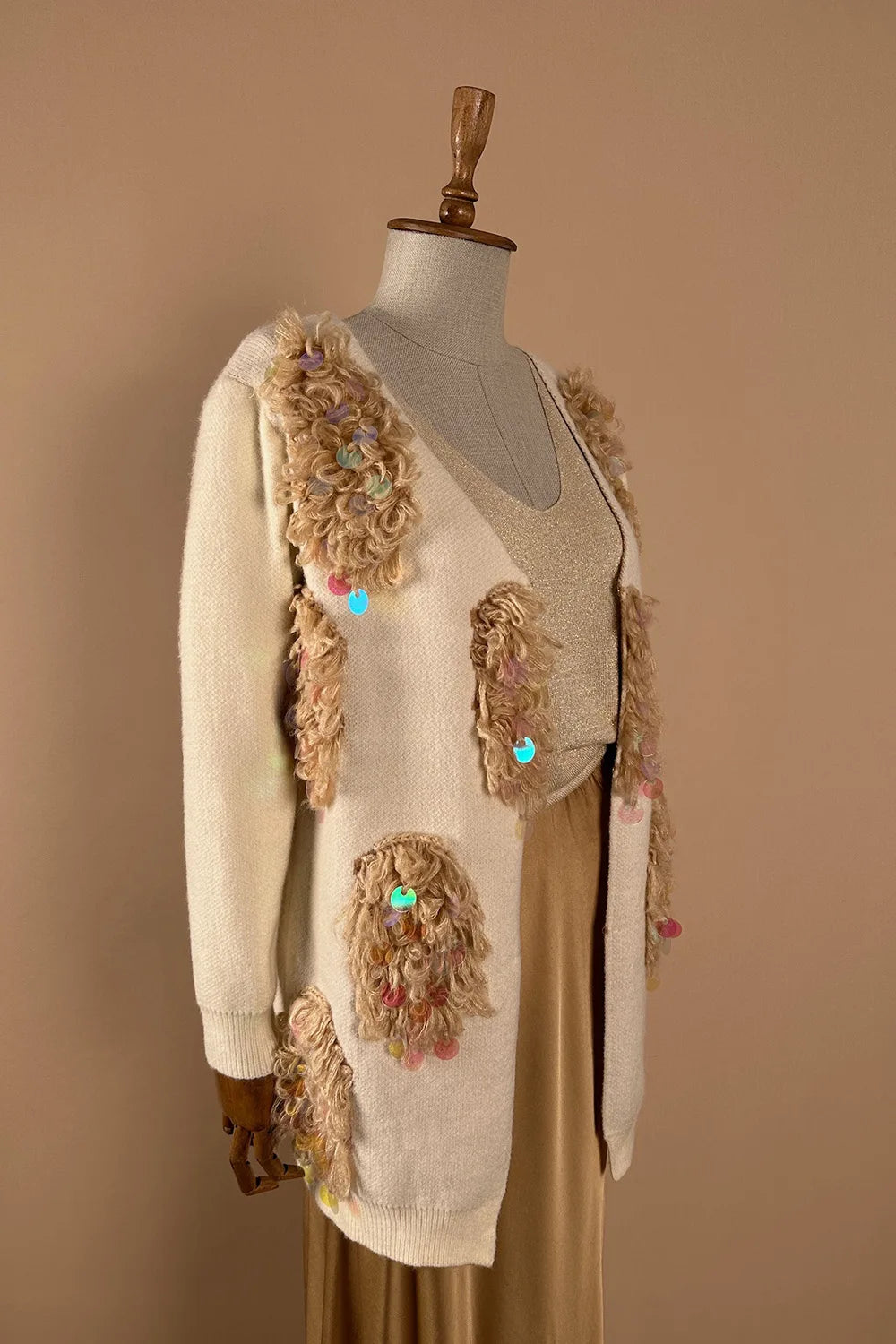 Payet İşlemeli Hırka