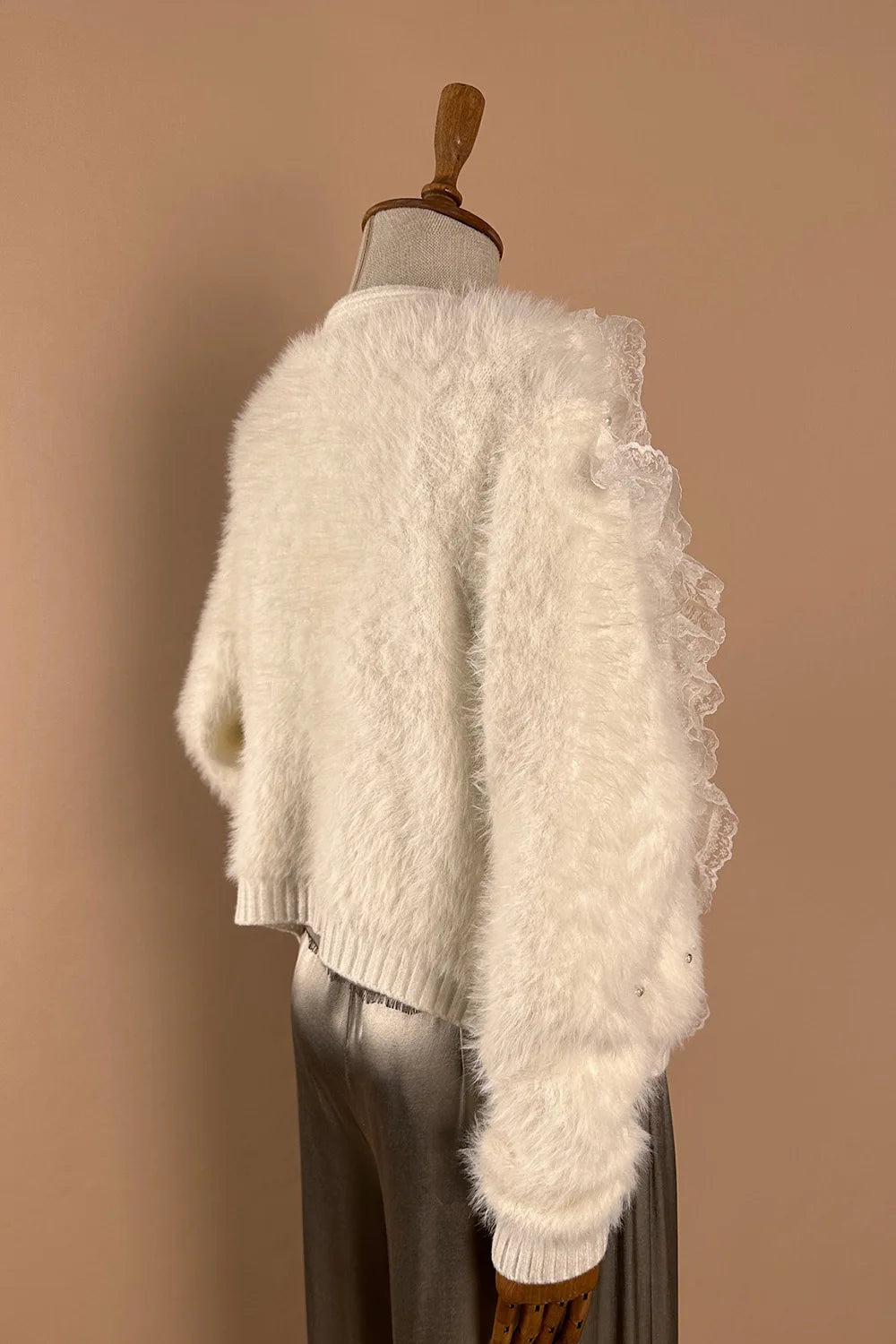 Dantel Detaylı Kısa Hırka