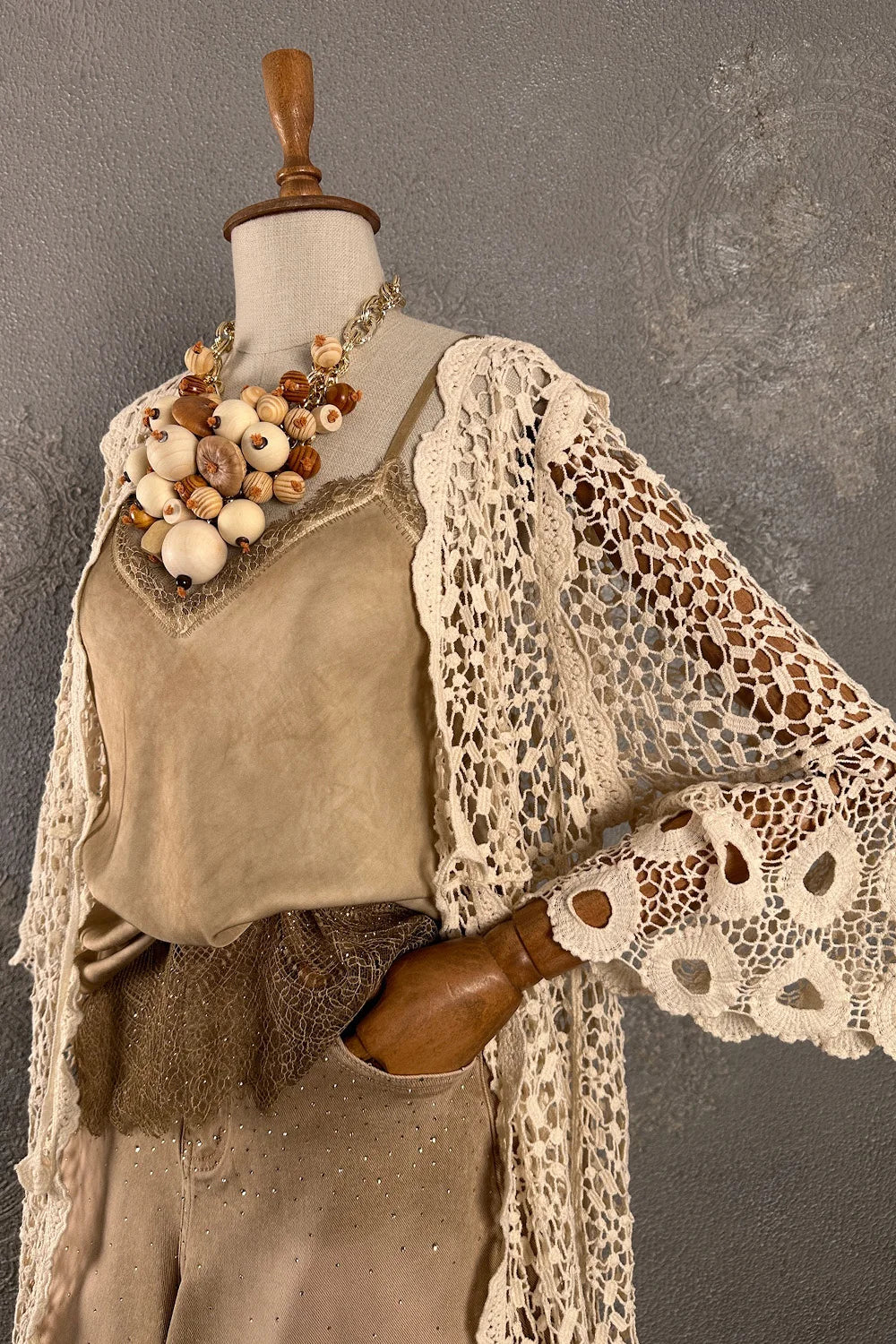 Dantel Kimono