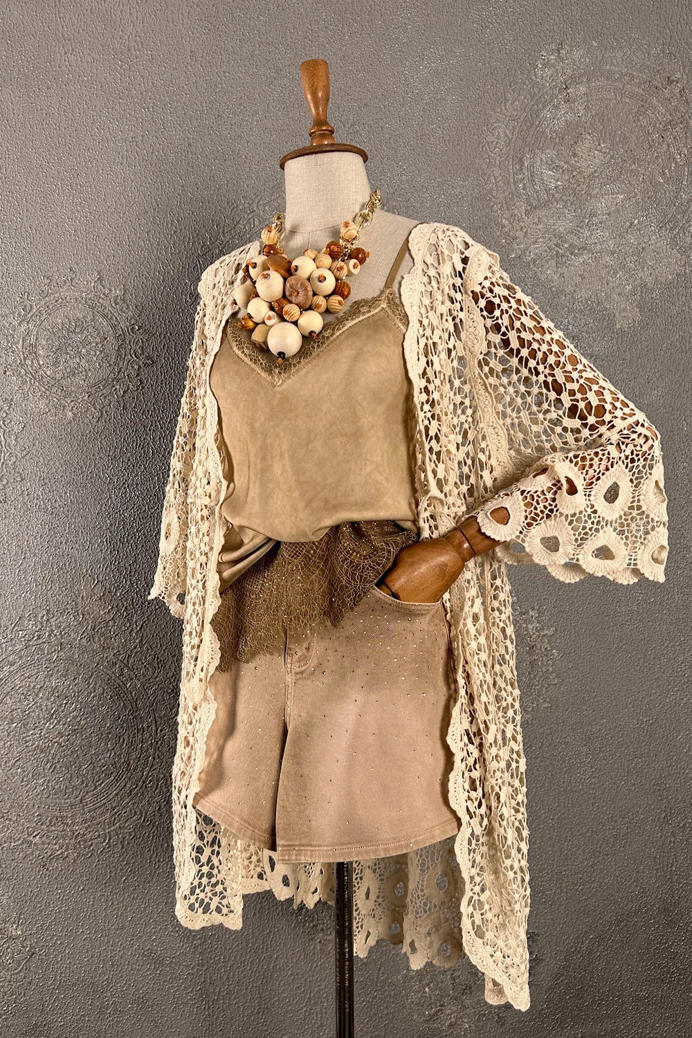 Dantel Kimono