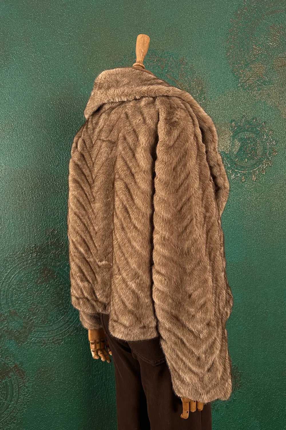 Dokulu Kısa Kürk Kaban