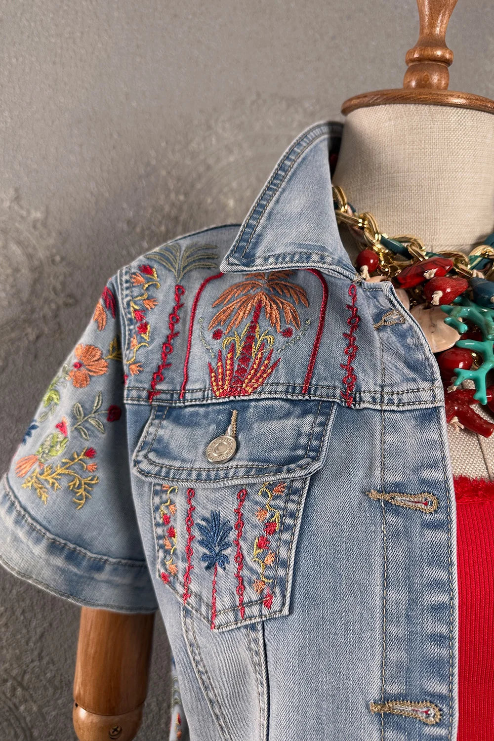 İşlemeli Denim Takım